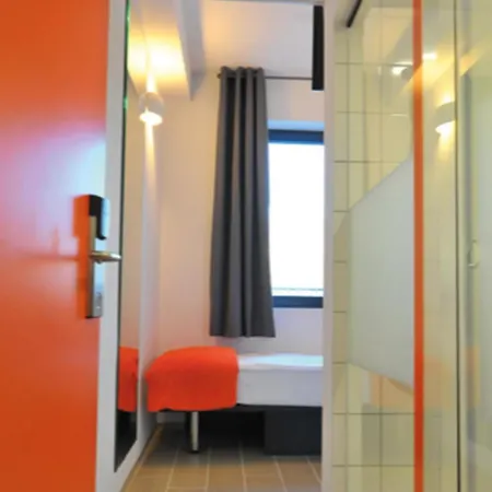 Easyhotel מלון ברנקסטל - קיס